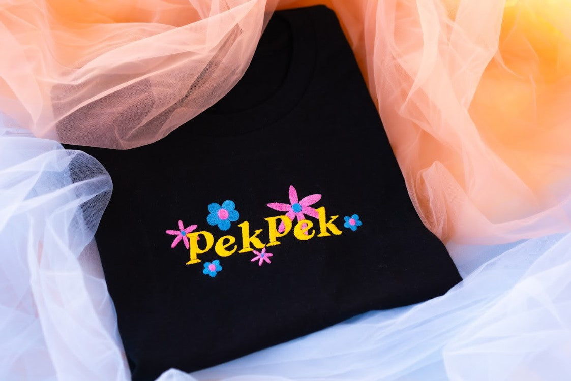 Pekpek Sweater